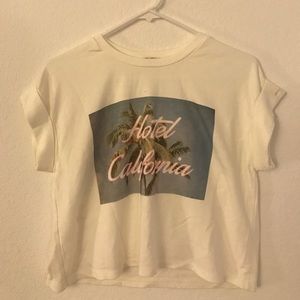 NWT UNUSED, UNWORN BRANDY MELVILLE CROP TEE